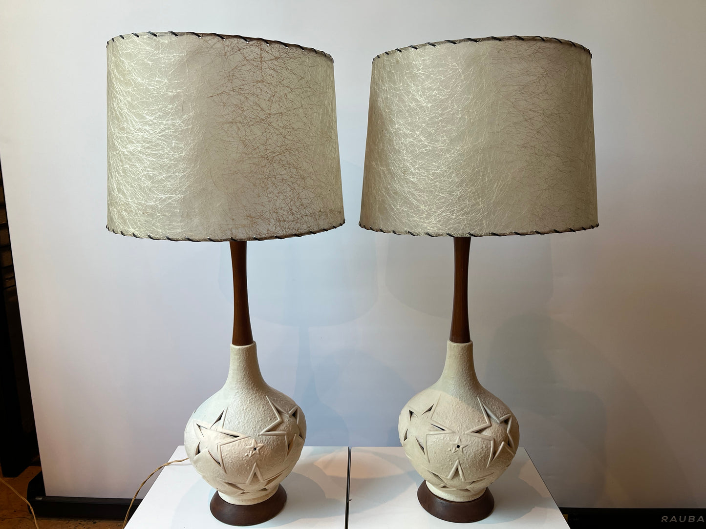 PR OF MCM WOOD/CERAMIC LAMPS