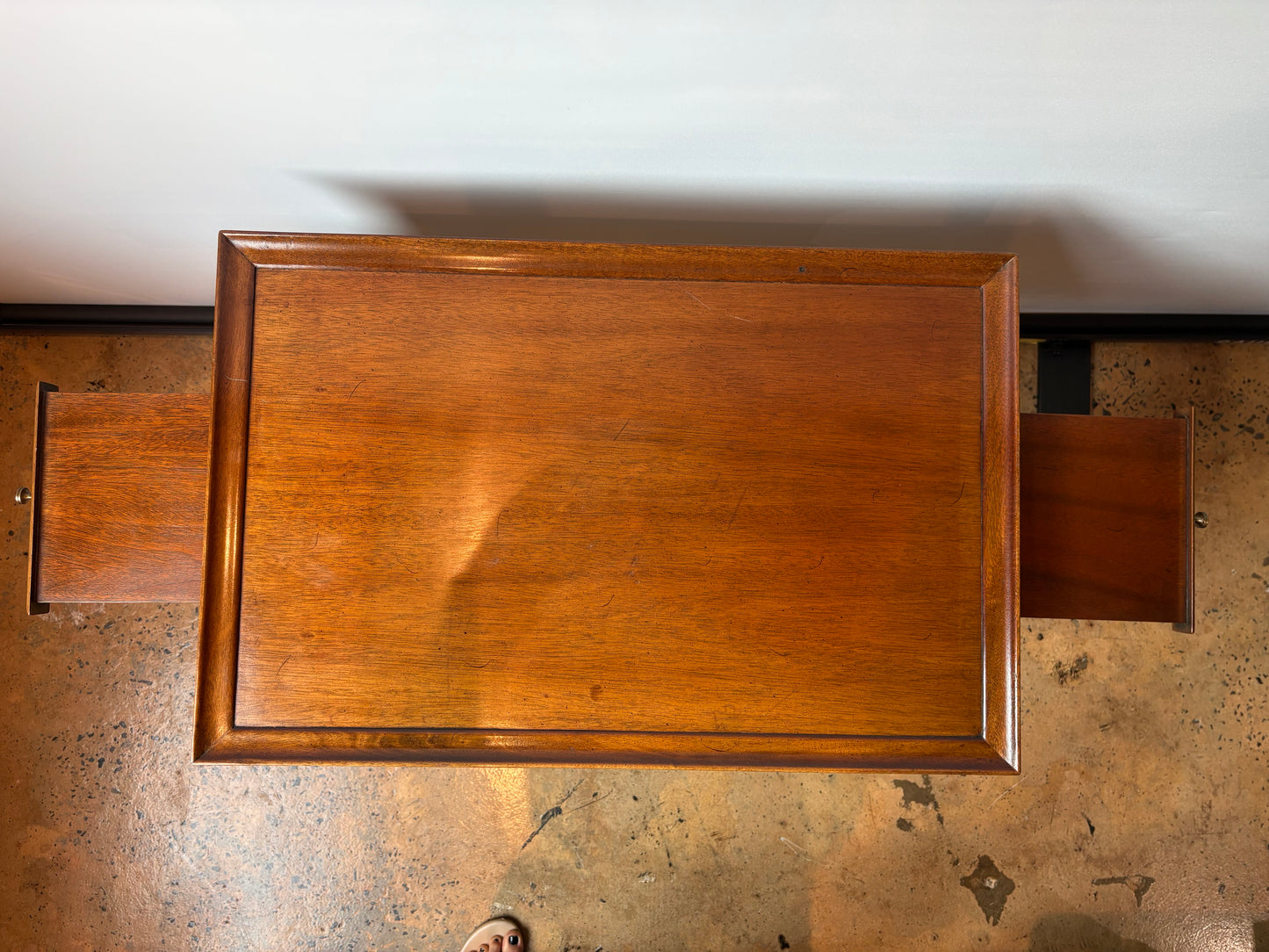 1950'S MAHOGANY QUEEN ANNE TEA TABLE