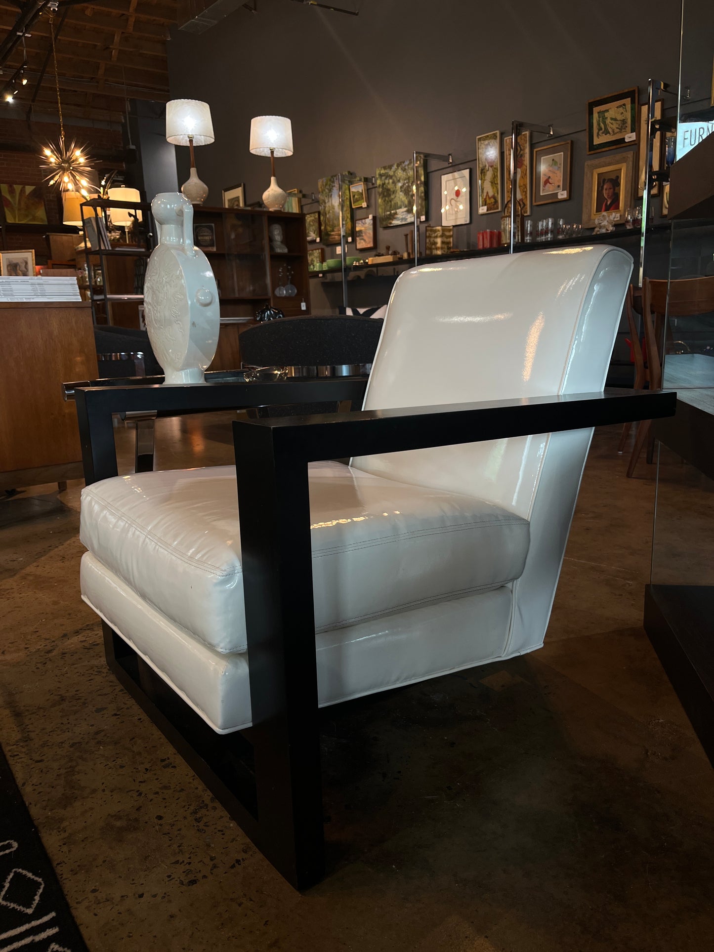 HOT ROGER CHAIR/THAYER COGGIN