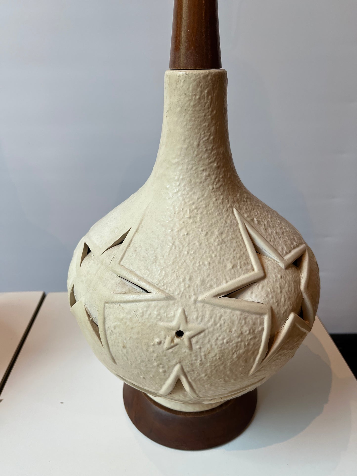 PR OF MCM WOOD/CERAMIC LAMPS