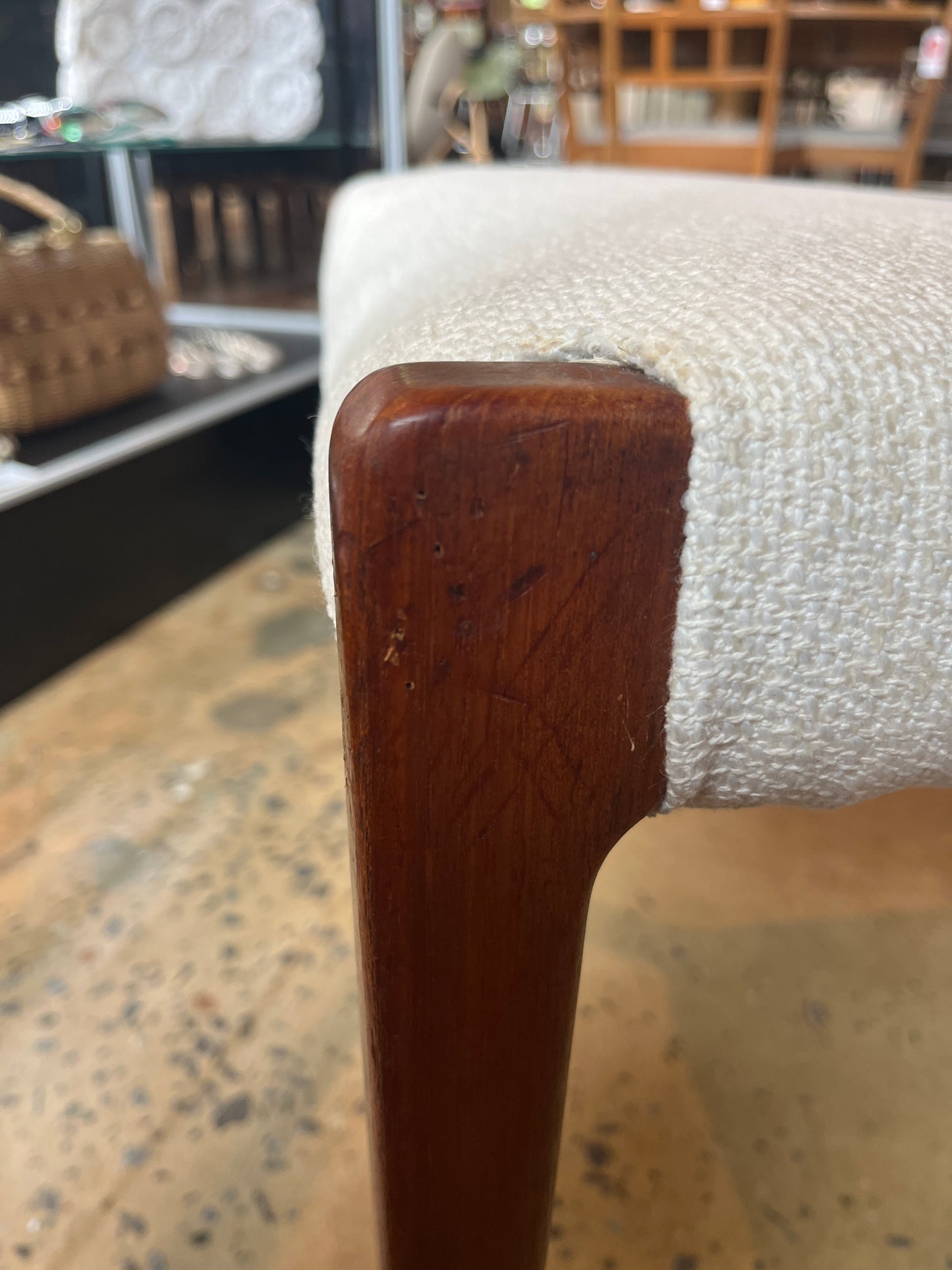 PR NIELS O. MOLLER DINING CHAIRS