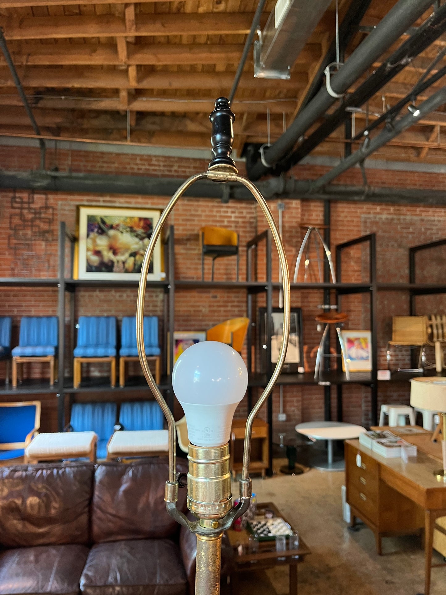VINTAGE MCM LAMP