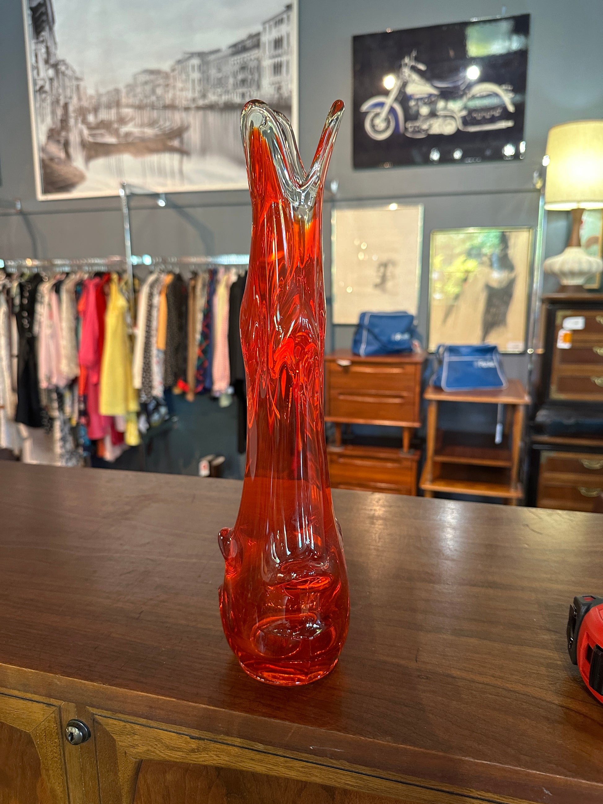 RED/ORANGE ITALIAN SWUNG VASE