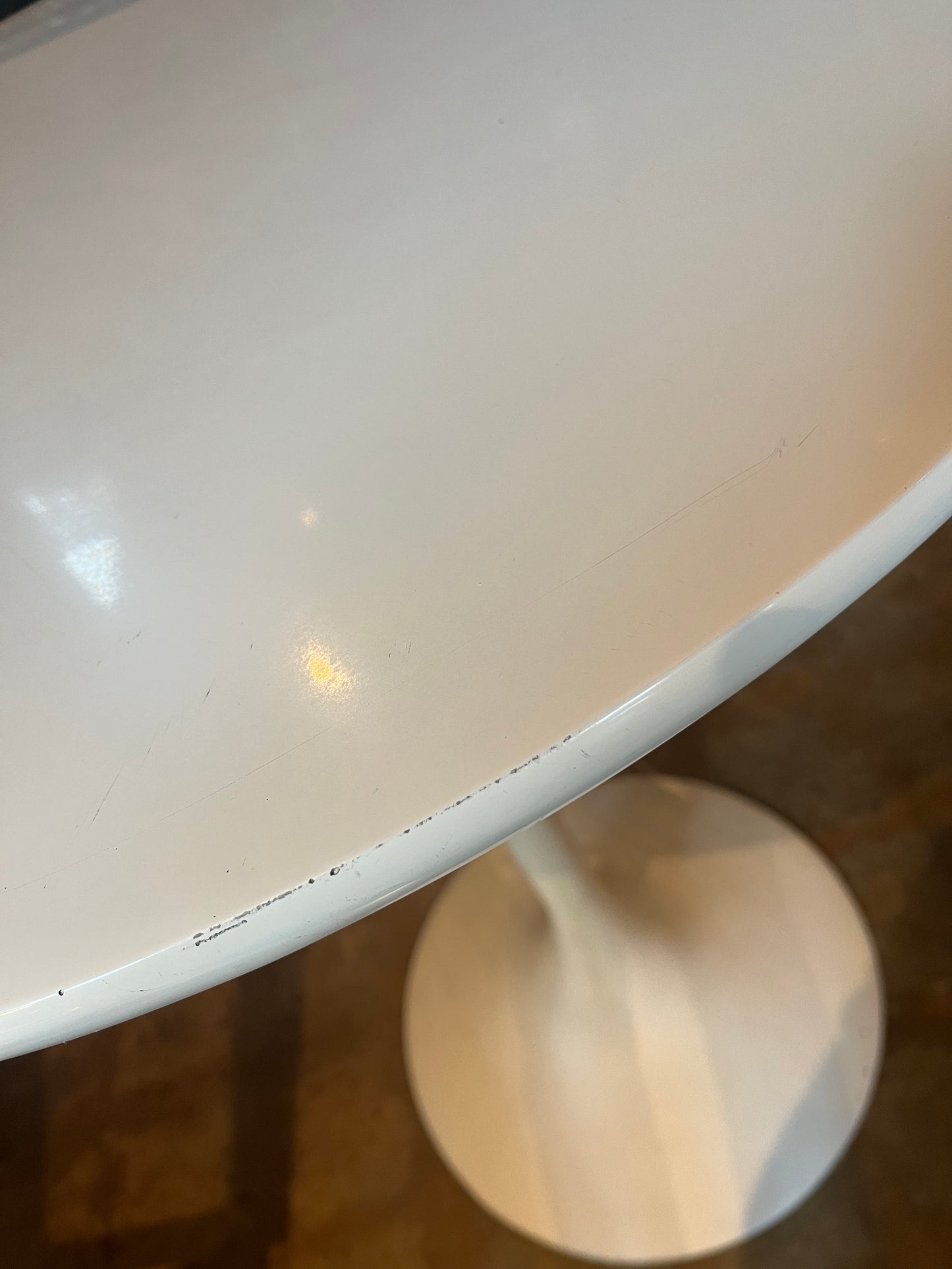 KNOLL STYLE TULIP DINETTE TABLE