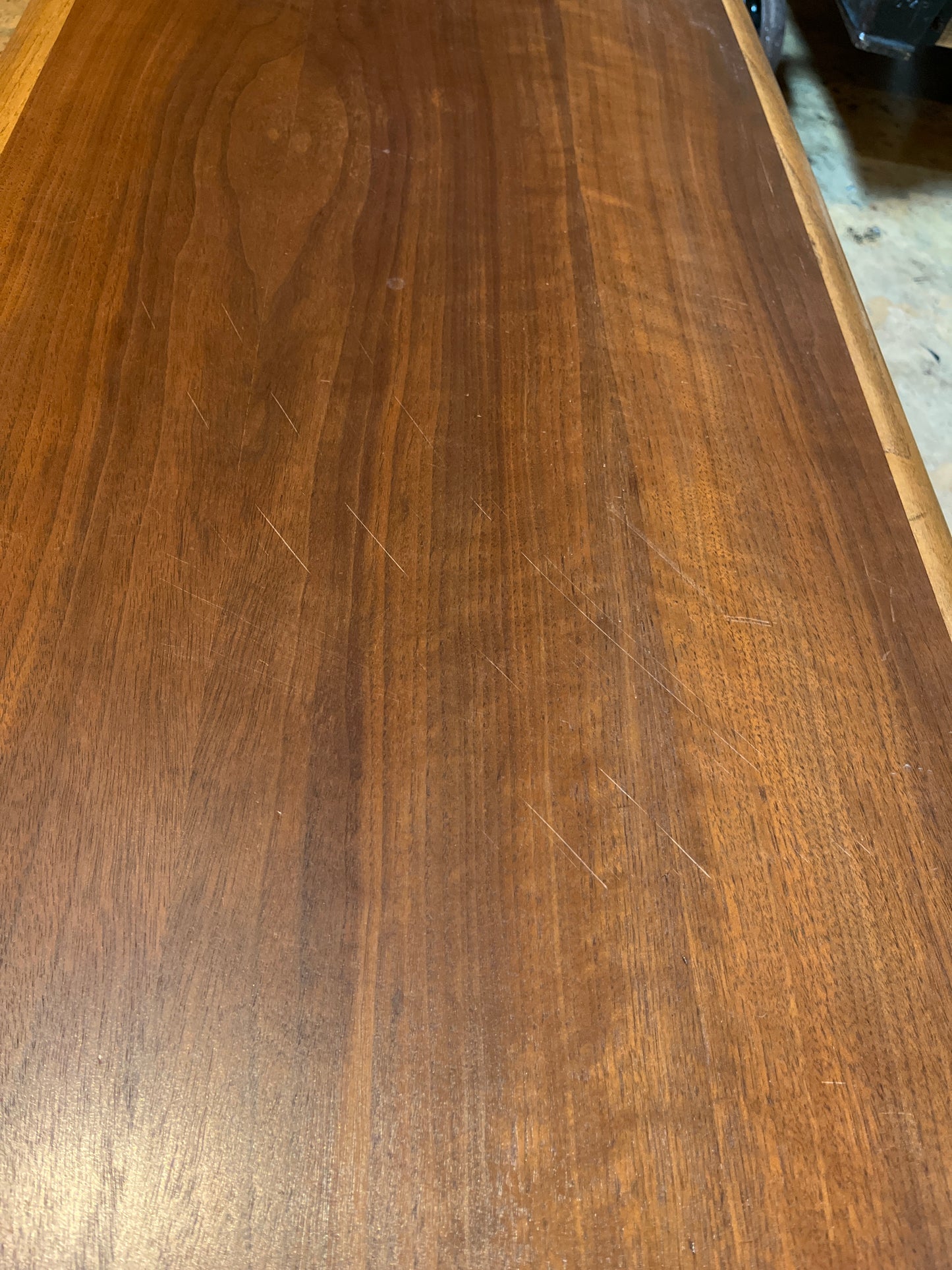 VINTAGE LANE ACCLAIM COFFEE TABLE