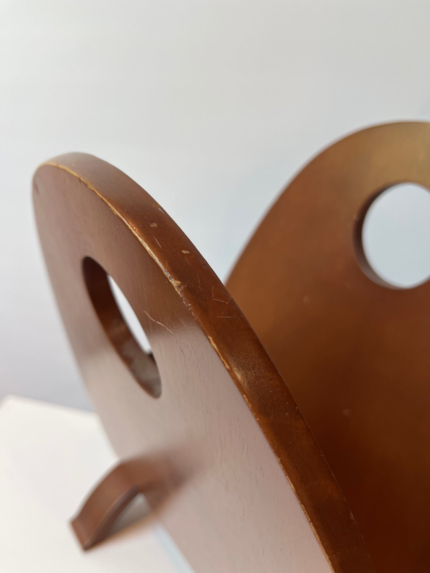POST MODERN MAGAZINE RACK