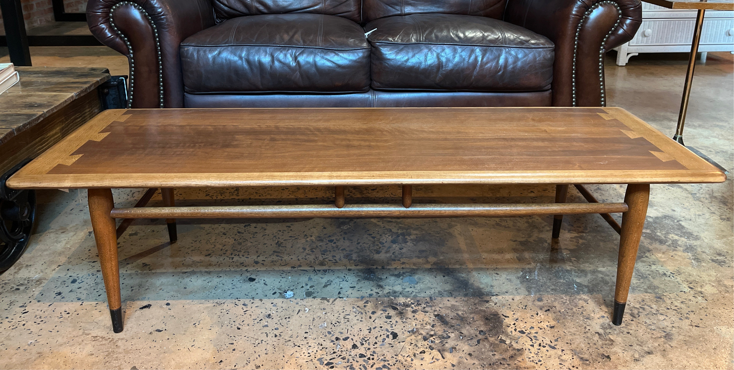 VINTAGE LANE ACCLAIM COFFEE TABLE