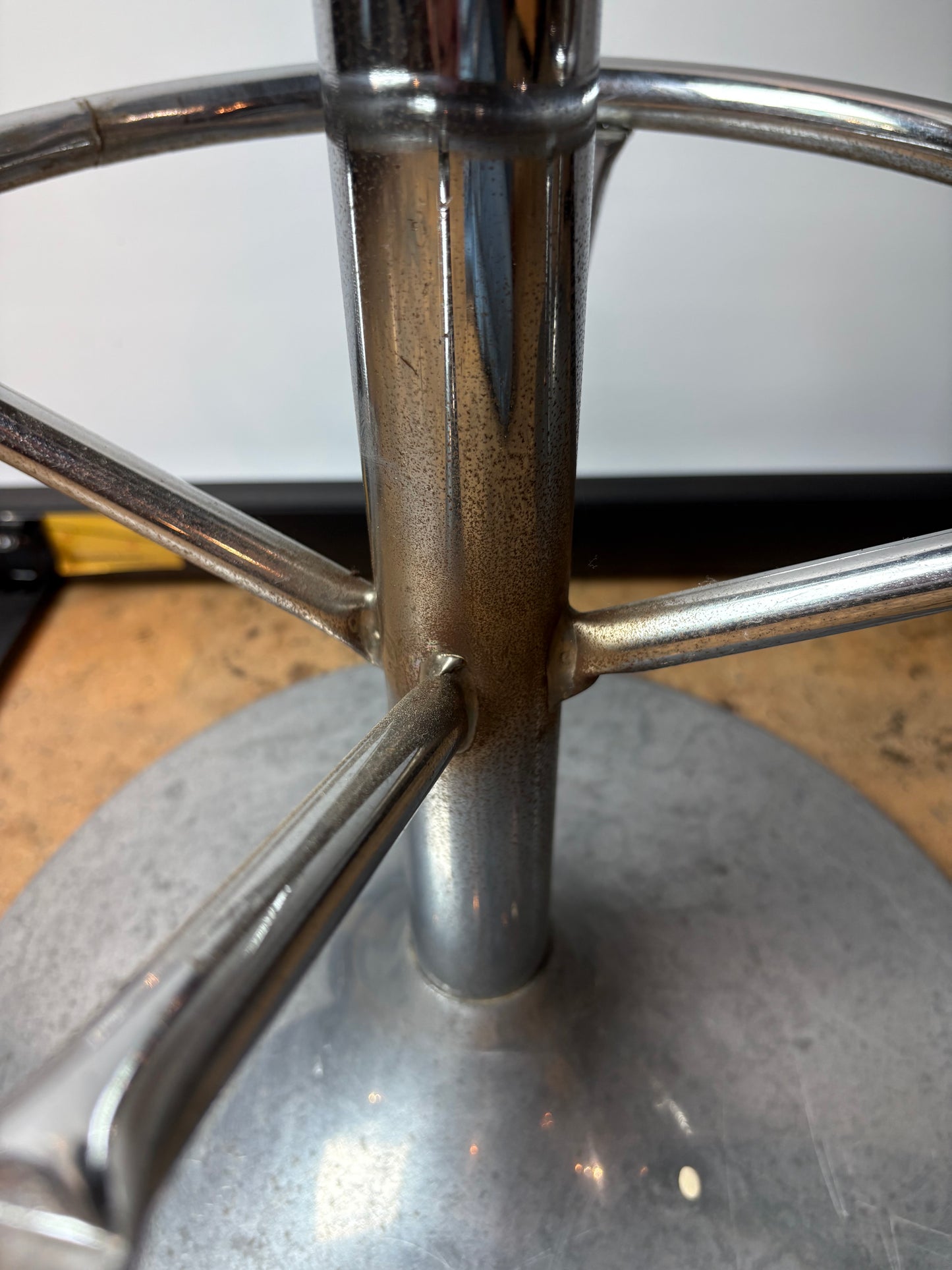 HILL POST MODERN LUCITE BARSTOOLS