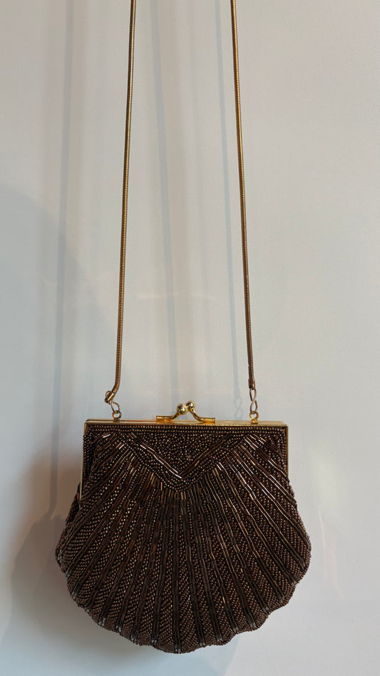 BRONZE BEADED CLAMSHELL