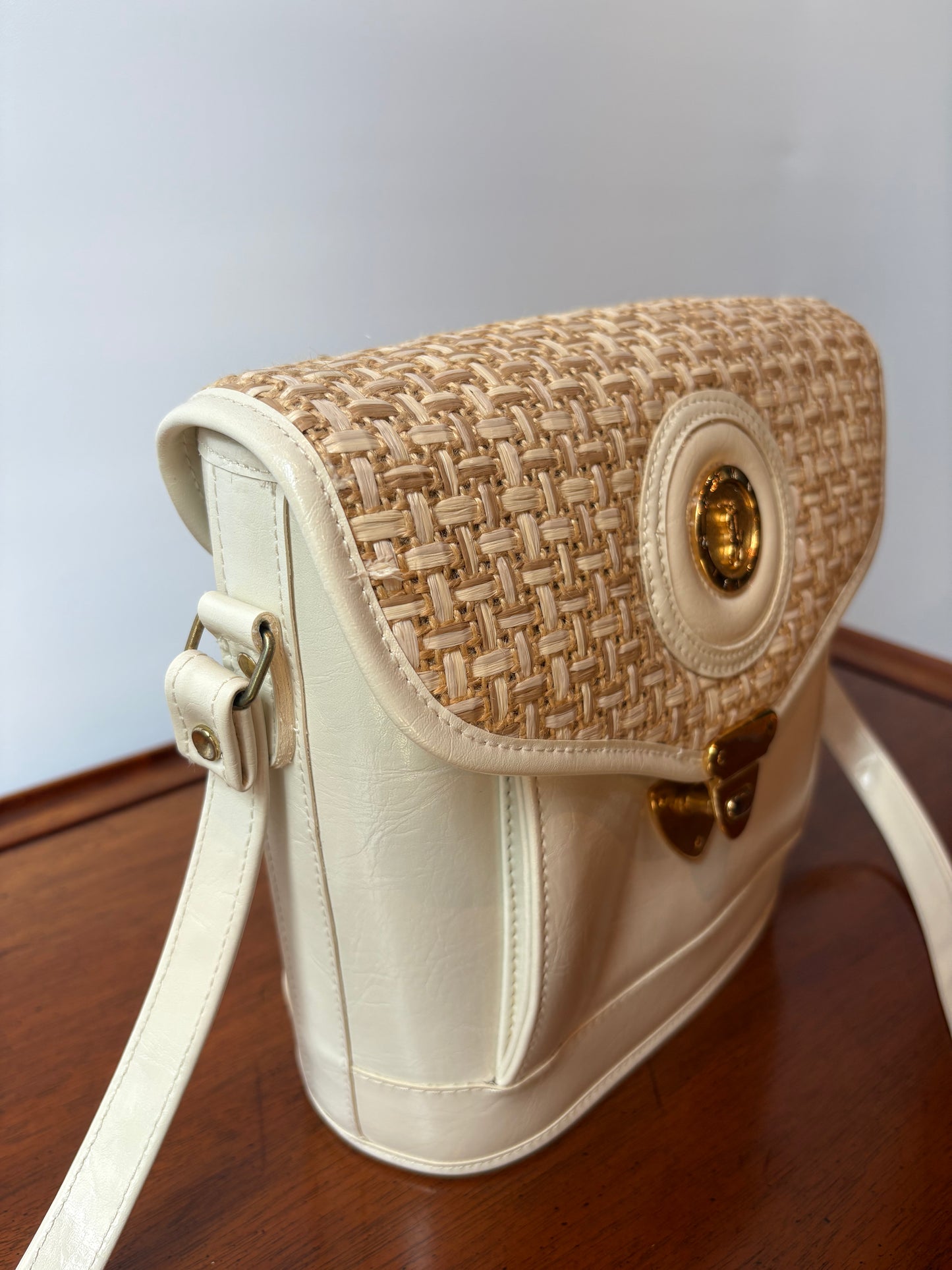 VTG ROMA ITALIAN LEATHER HANDBAG