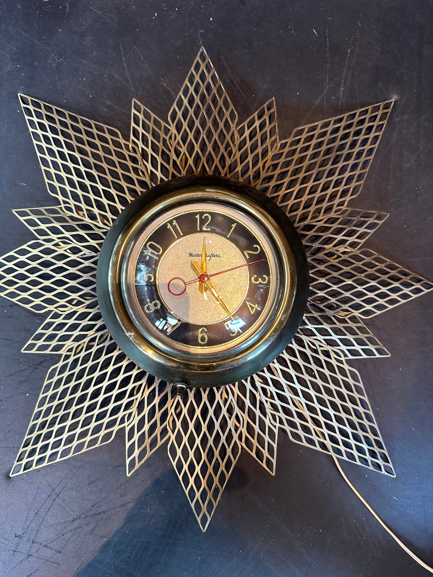 VINTAGE MASTERCRAFTERS 24' STARBURST CLOCK