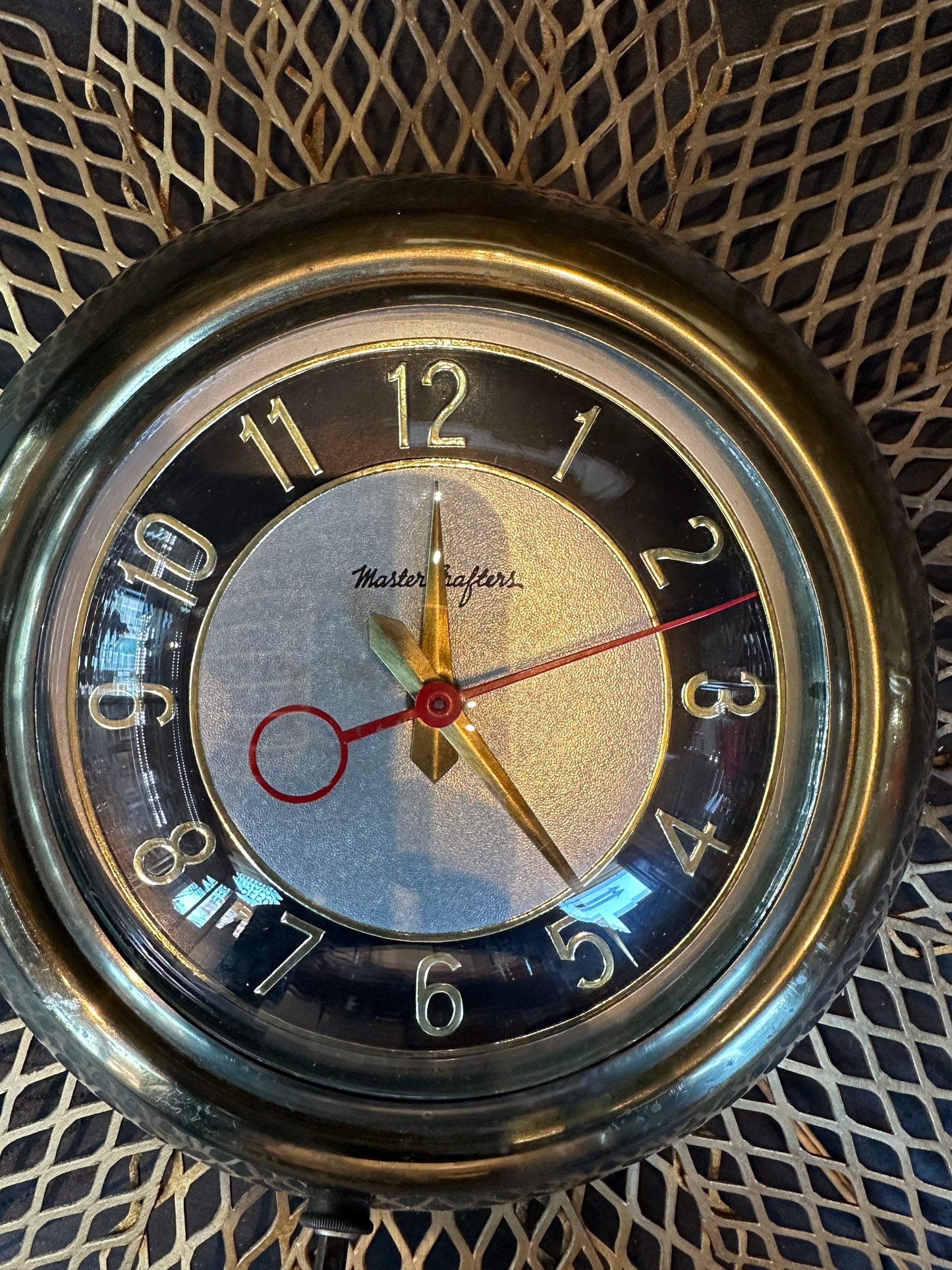 VINTAGE MASTERCRAFTERS 24' STARBURST CLOCK