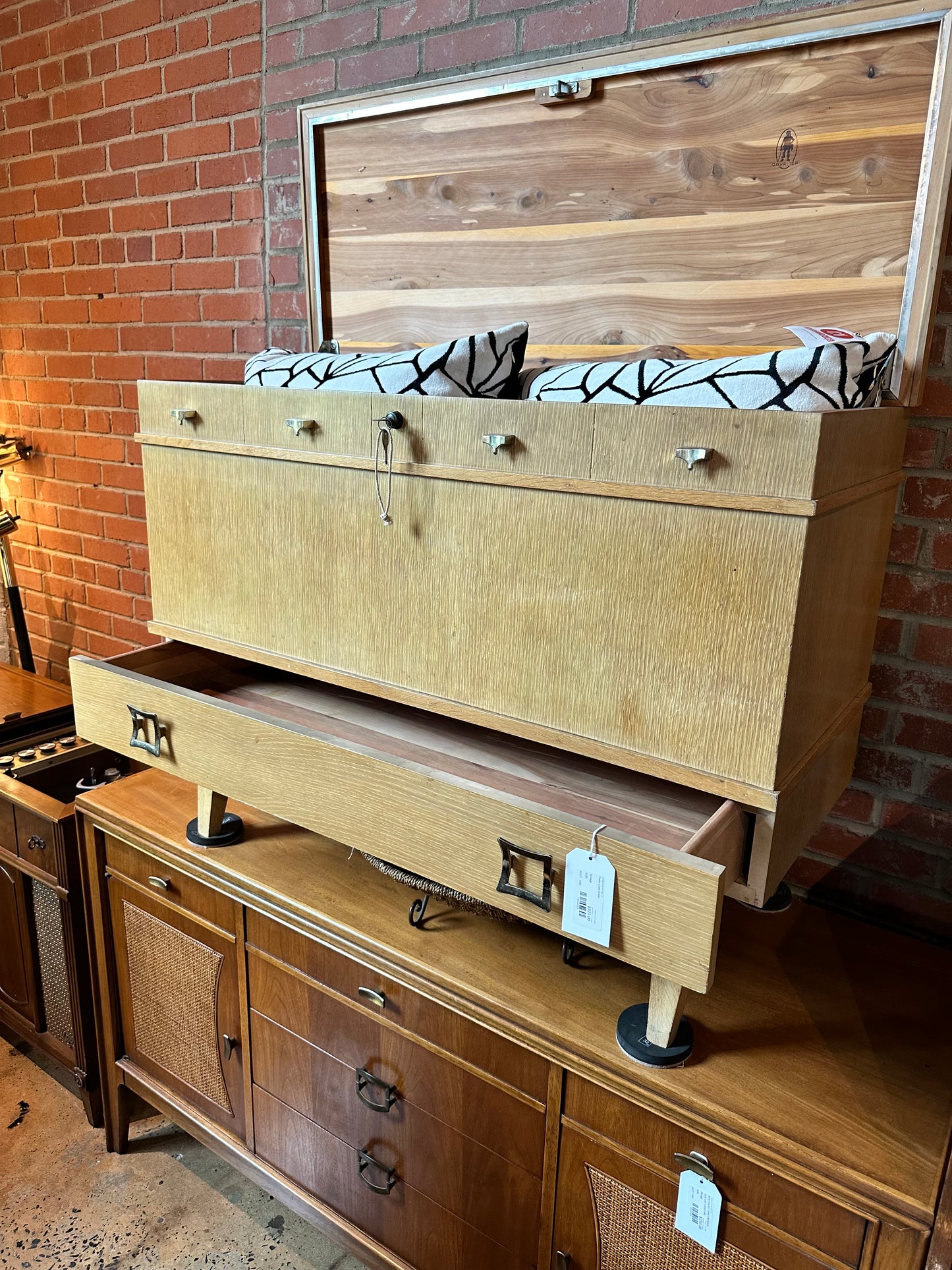 BLOND Cedar Lined Chest BY CAVALIER