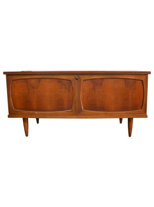 MCM Two-Panel Cedar Lined Chest by Lane